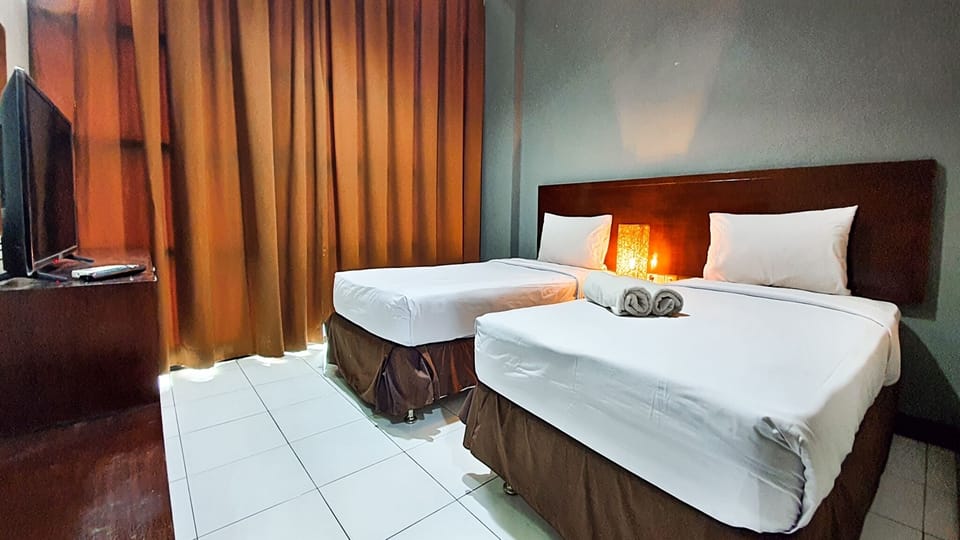 Superior Twin Room | Desk, blackout drapes, soundproofing, free WiFi