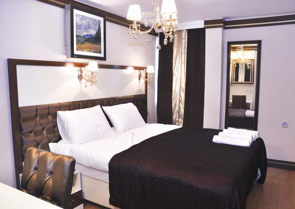In-room safe, desk, soundproofing, bed sheets
