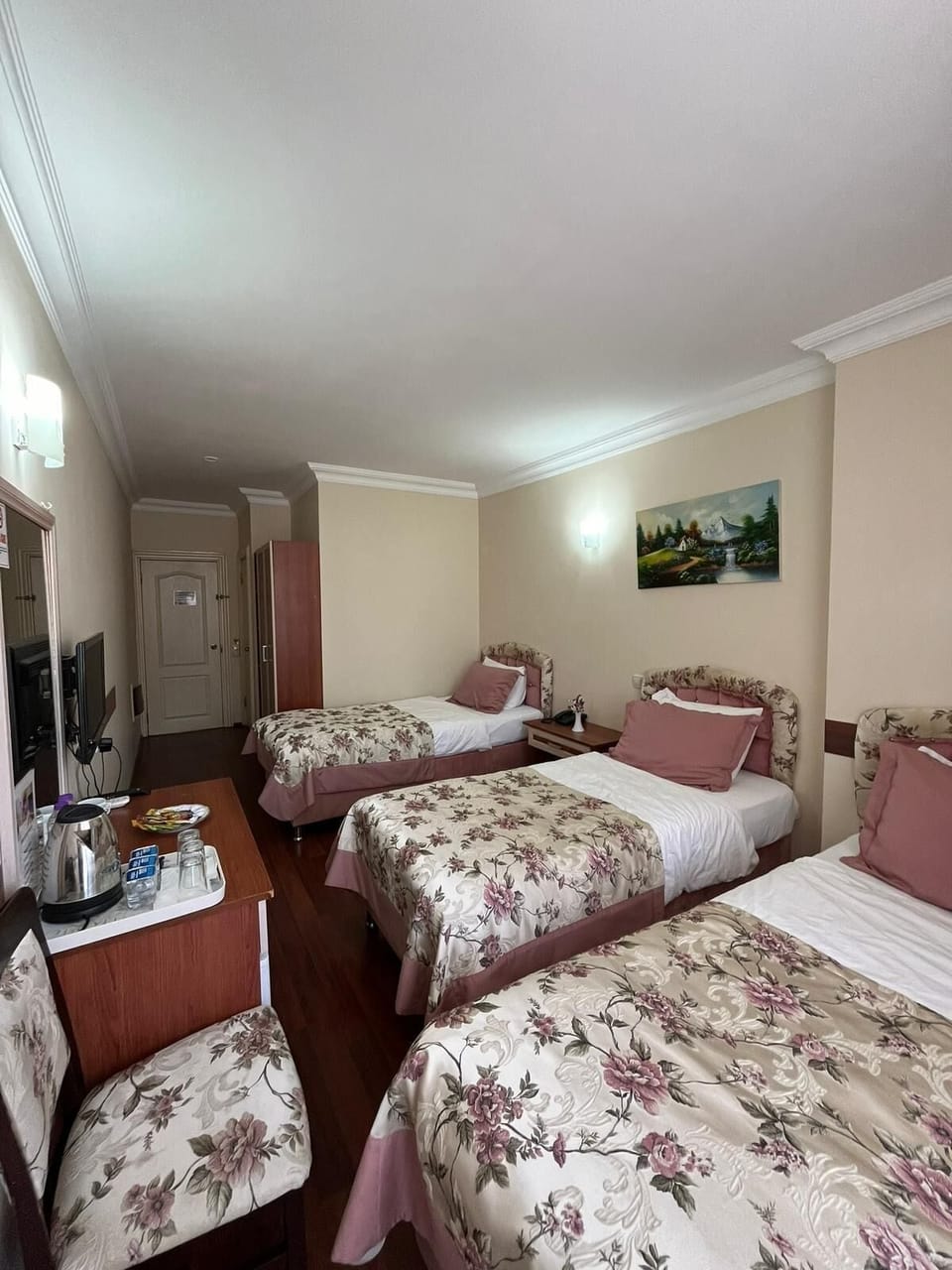Triple Room | Premium bedding, minibar, in-room safe, desk