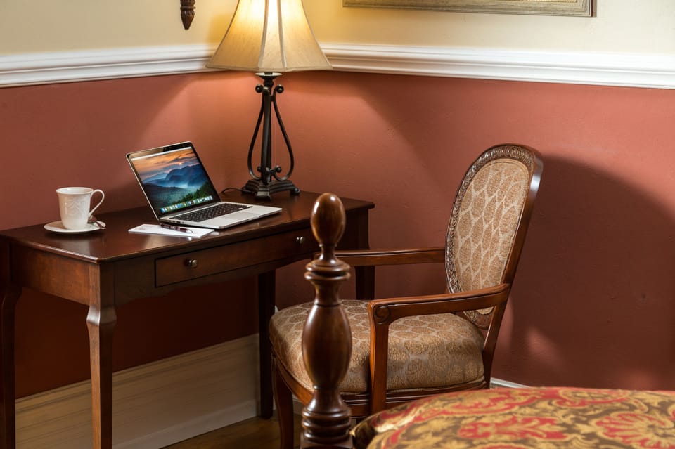 Grand Library Suite | Premium bedding, pillowtop beds, desk, soundproofing