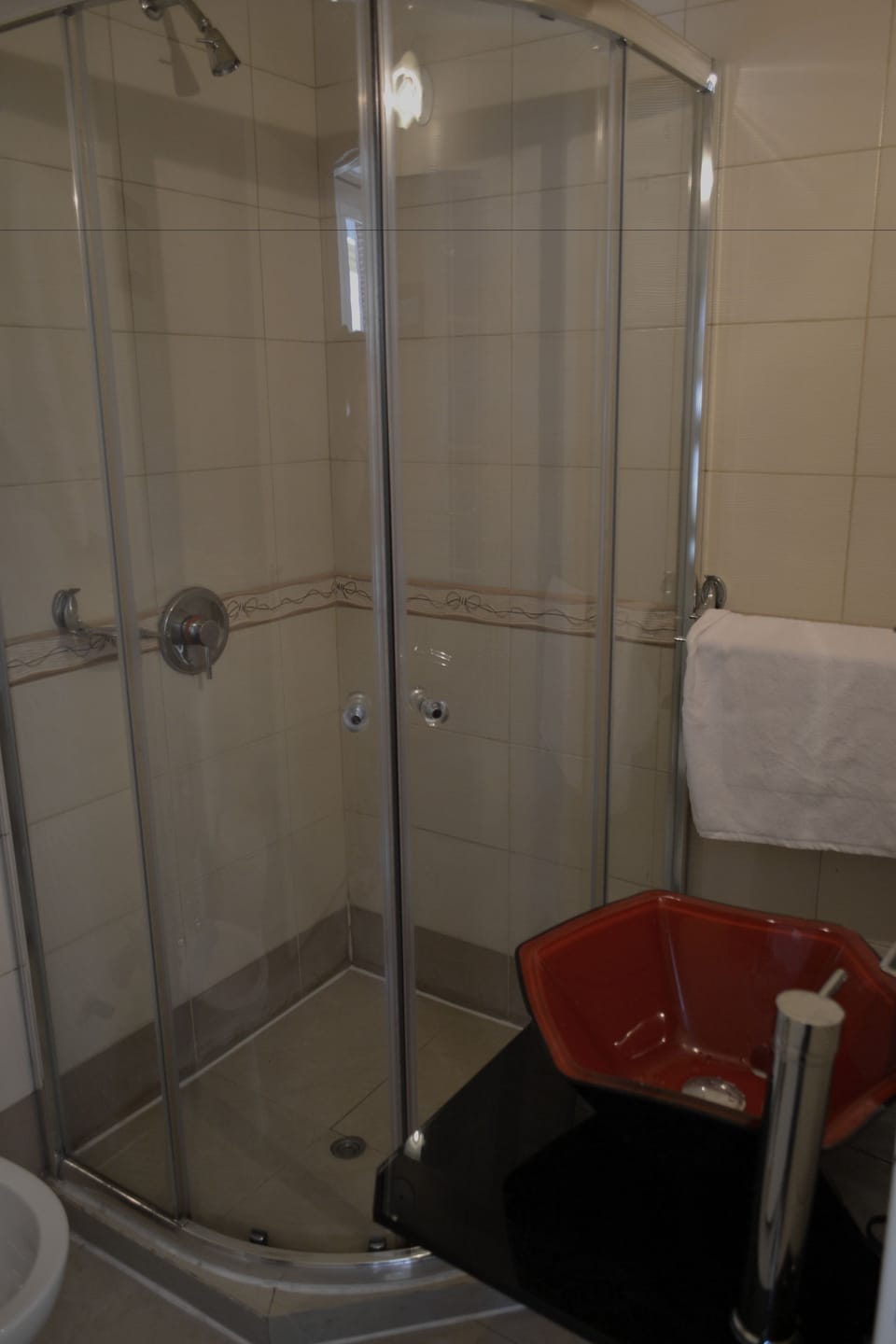 Shared Dormitory, 3 Twin Beds | Bathroom shower