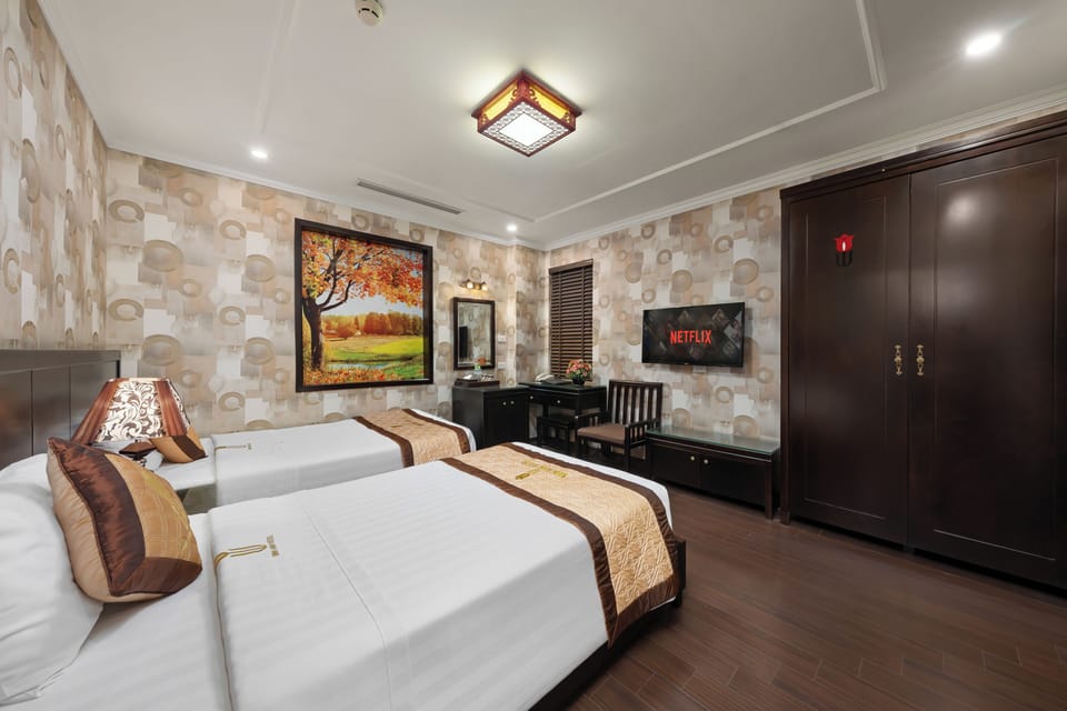 Standard Twin Room | Premium bedding, minibar, in-room safe, desk