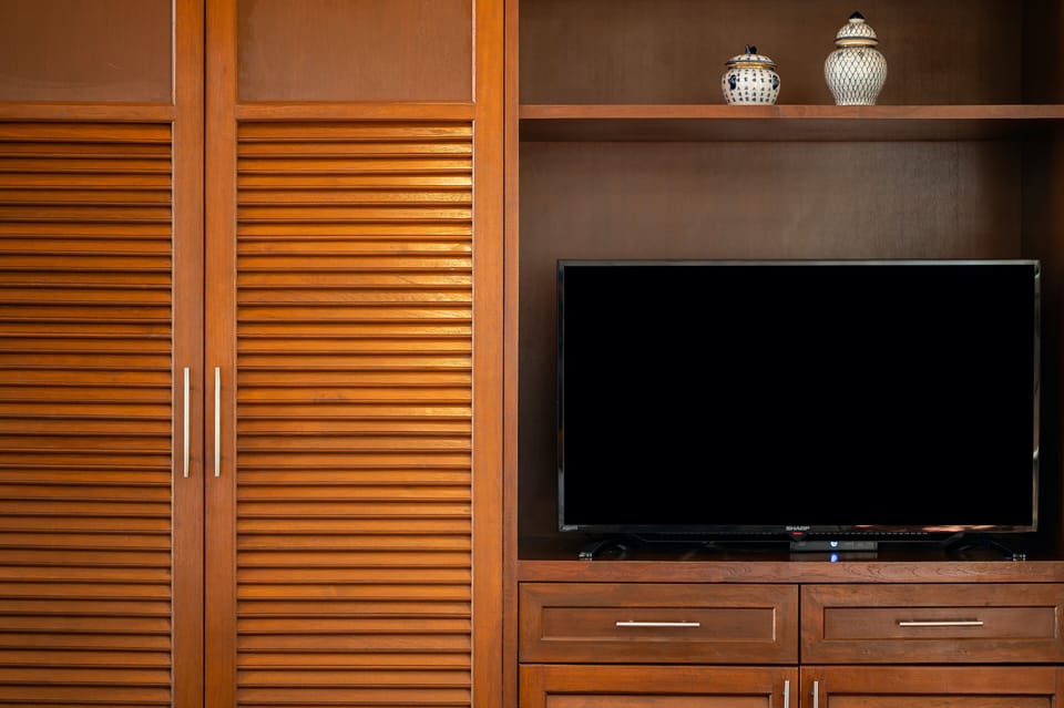 Signature Suite, 2 Bedrooms, Pool View | Room amenity