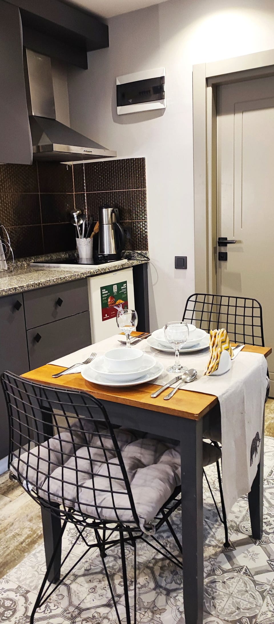 Basement Bodrum Suite | Private kitchen | Fridge, microwave, stovetop, coffee/tea maker