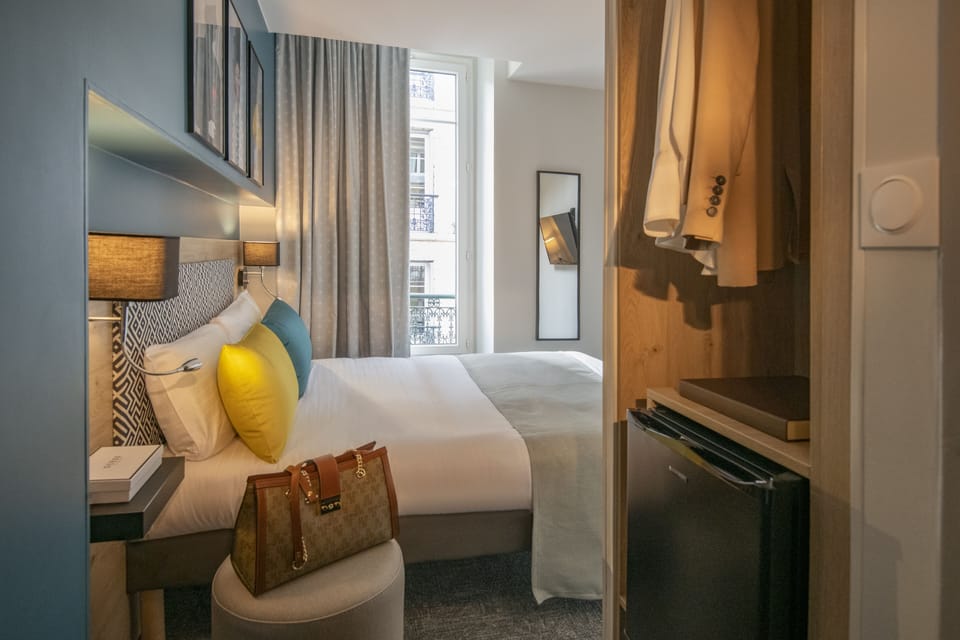 Double Room | Minibar, desk, laptop workspace, soundproofing