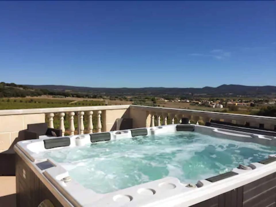 Château de Valloubière Bed and Breakfast in Occitanie