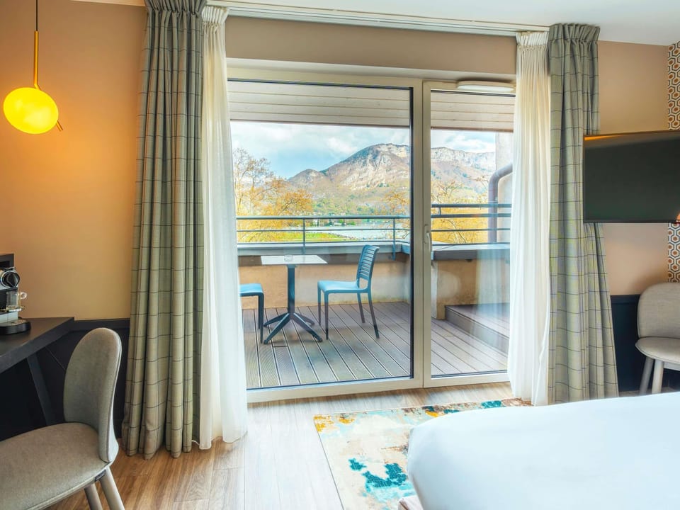 Deluxe Room, 1 Double Bed, Terrace (Lake side) | Premium bedding, minibar, in-room safe, desk