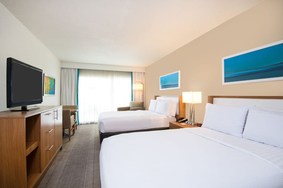 Standard Room | In-room safe, blackout drapes, iron/ironing board