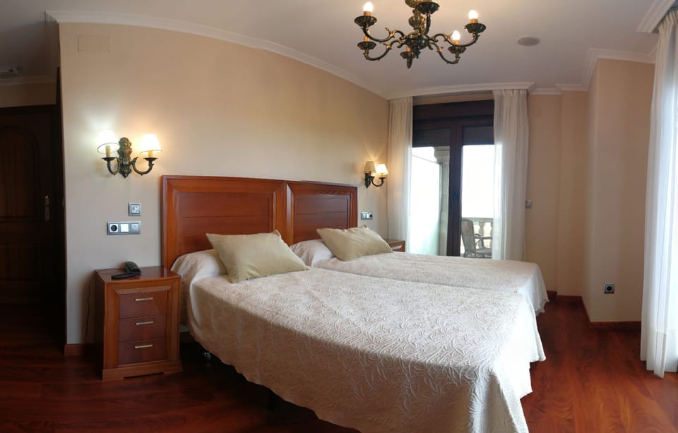 Twin Room | Premium bedding, free WiFi, bed sheets