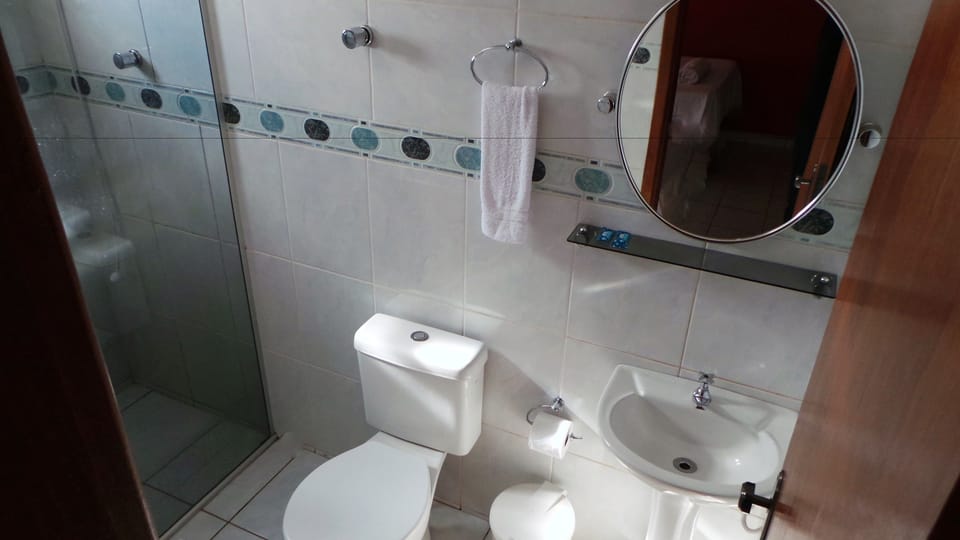 Shower, free toiletries, hair dryer, towels