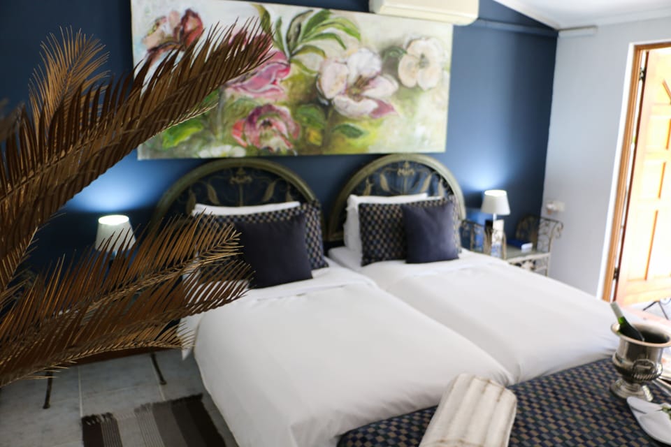 Standard Suite, 1 Bedroom (Pearly Twin Bed Room En-suite) | Down comforters, minibar, in-room safe, WiFi (free)