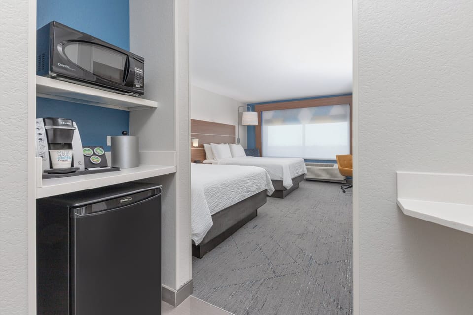 Premium bedding, Select Comfort beds, in-room safe, desk