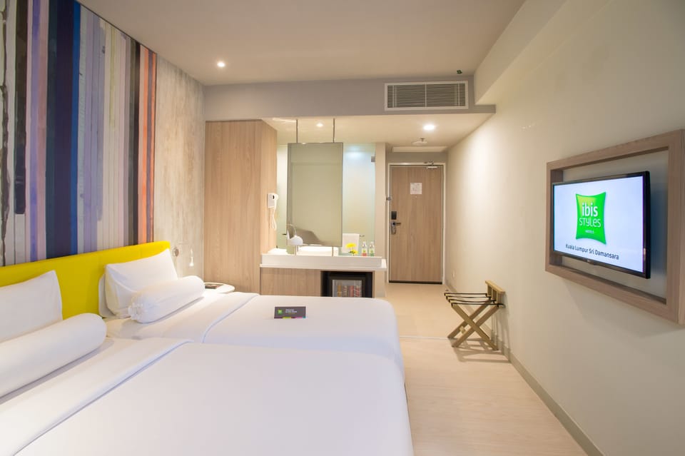 Standard Room, 2 Twin Beds | Minibar, in-room safe, desk, laptop workspace
