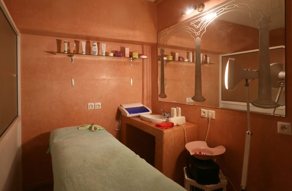 Turkish bath, facials