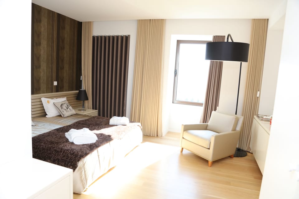Minibar, in-room safe, individually decorated, individually furnished