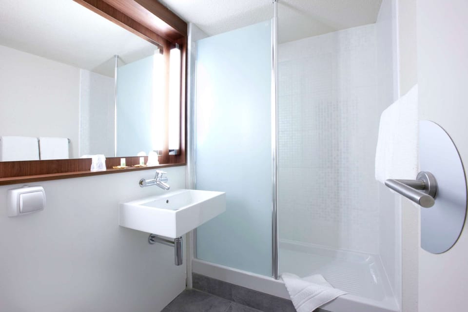 Eco-friendly toiletries, towels