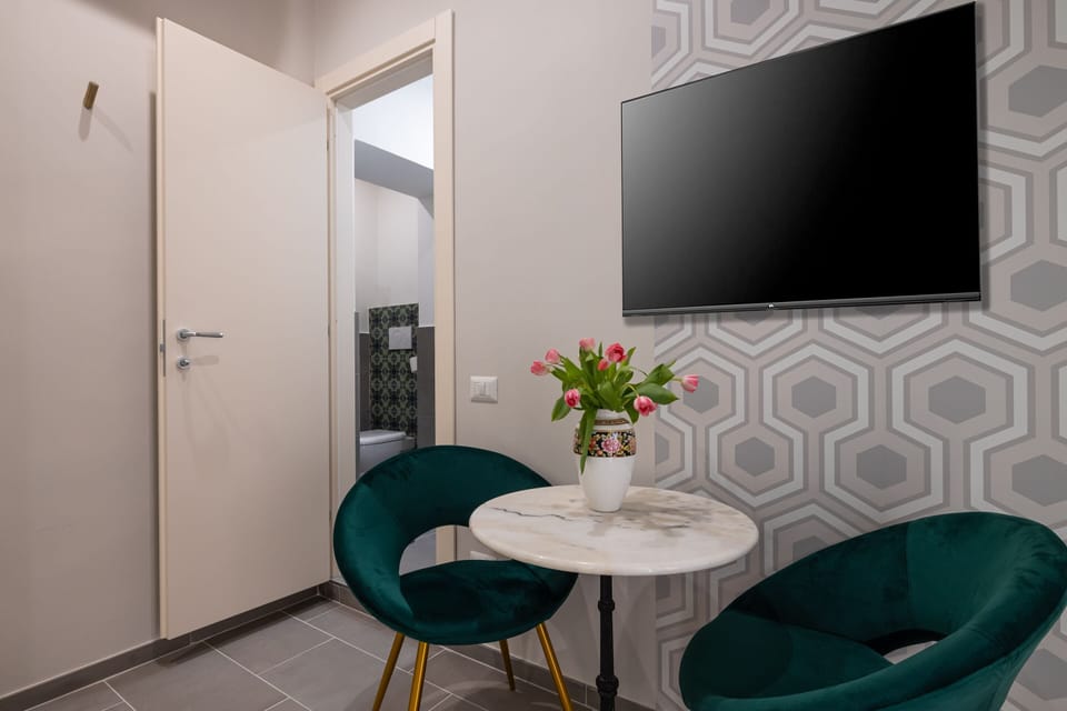 Comfort Twin Room | Down comforters, minibar, in-room safe, desk