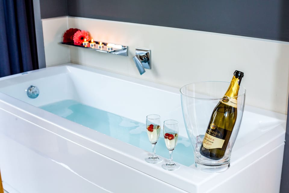 Deluxe Suite | Room amenity