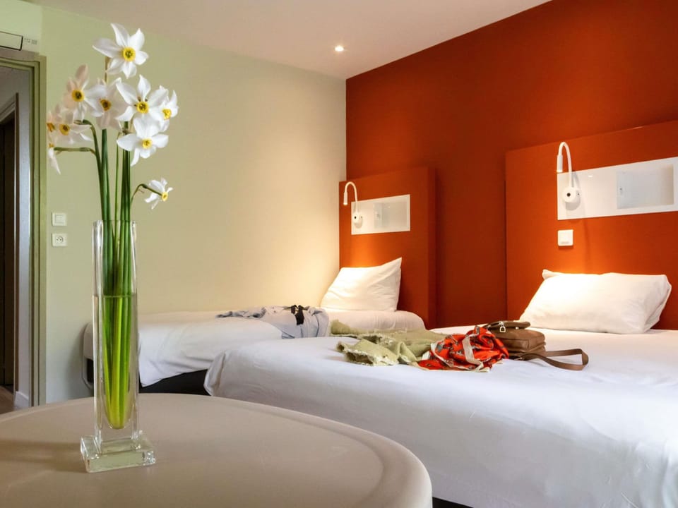 Triple Room, Multiple Beds | Premium bedding, desk, soundproofing, cribs (free)