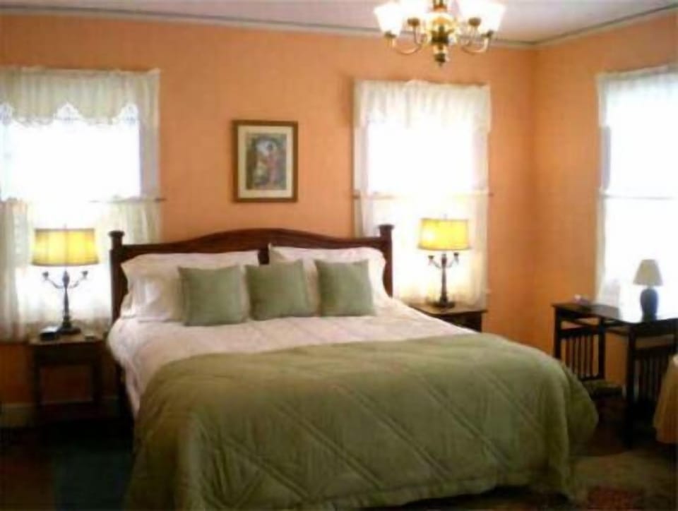 Individually decorated, individually furnished, desk, blackout drapes