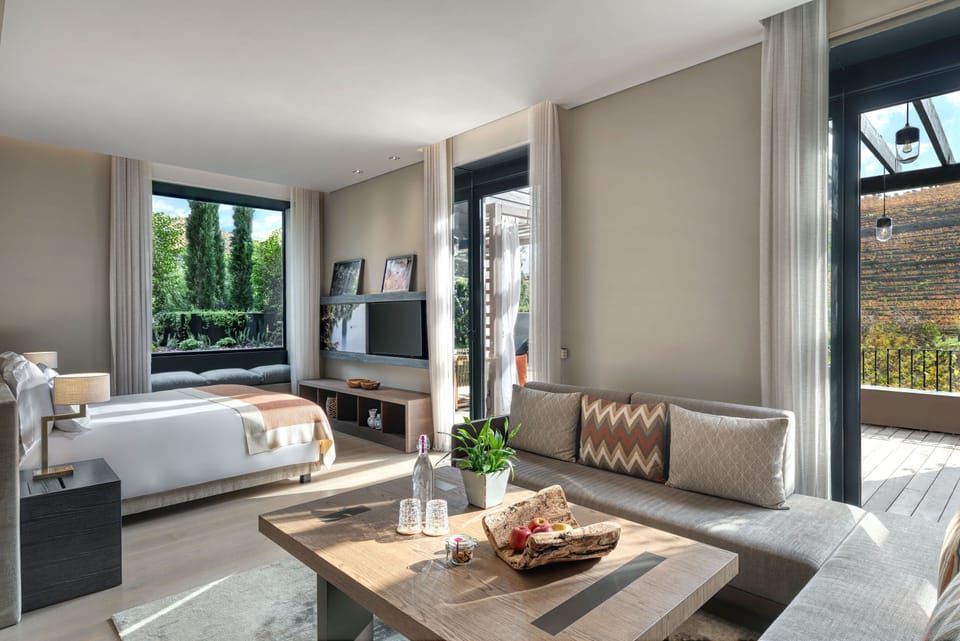 Premium bedding, pillowtop beds, minibar, in-room safe