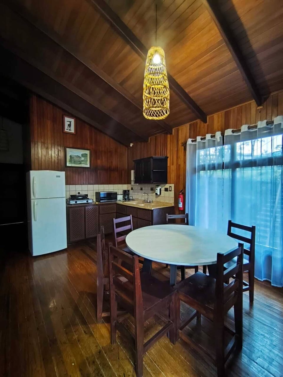 Family Cabin, Mountain View | Private kitchen