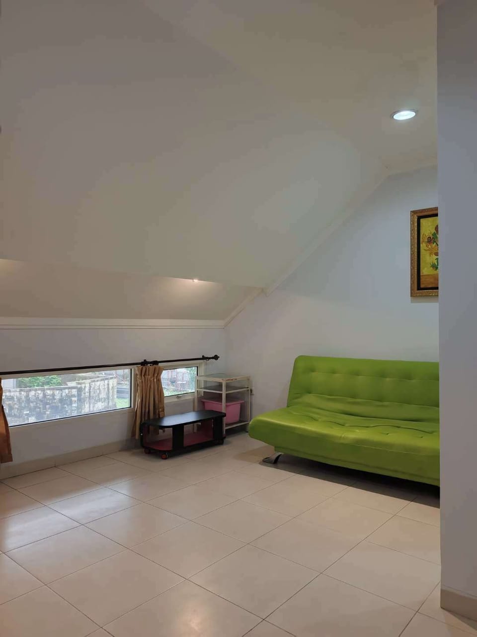 Executive Room | Desk, free WiFi, bed sheets