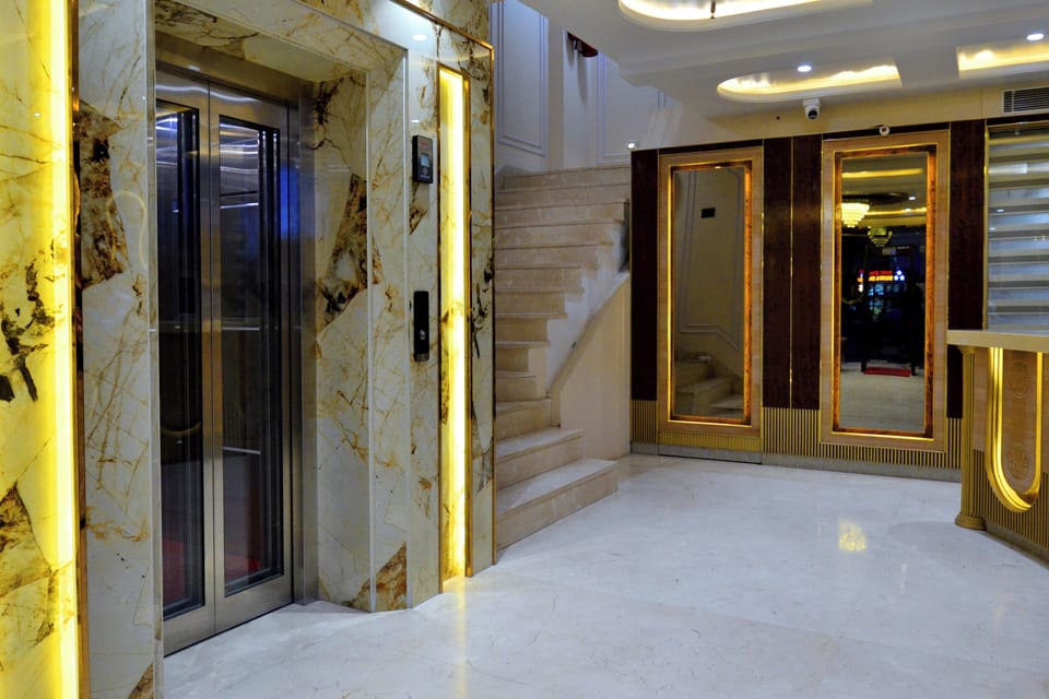 Elevator