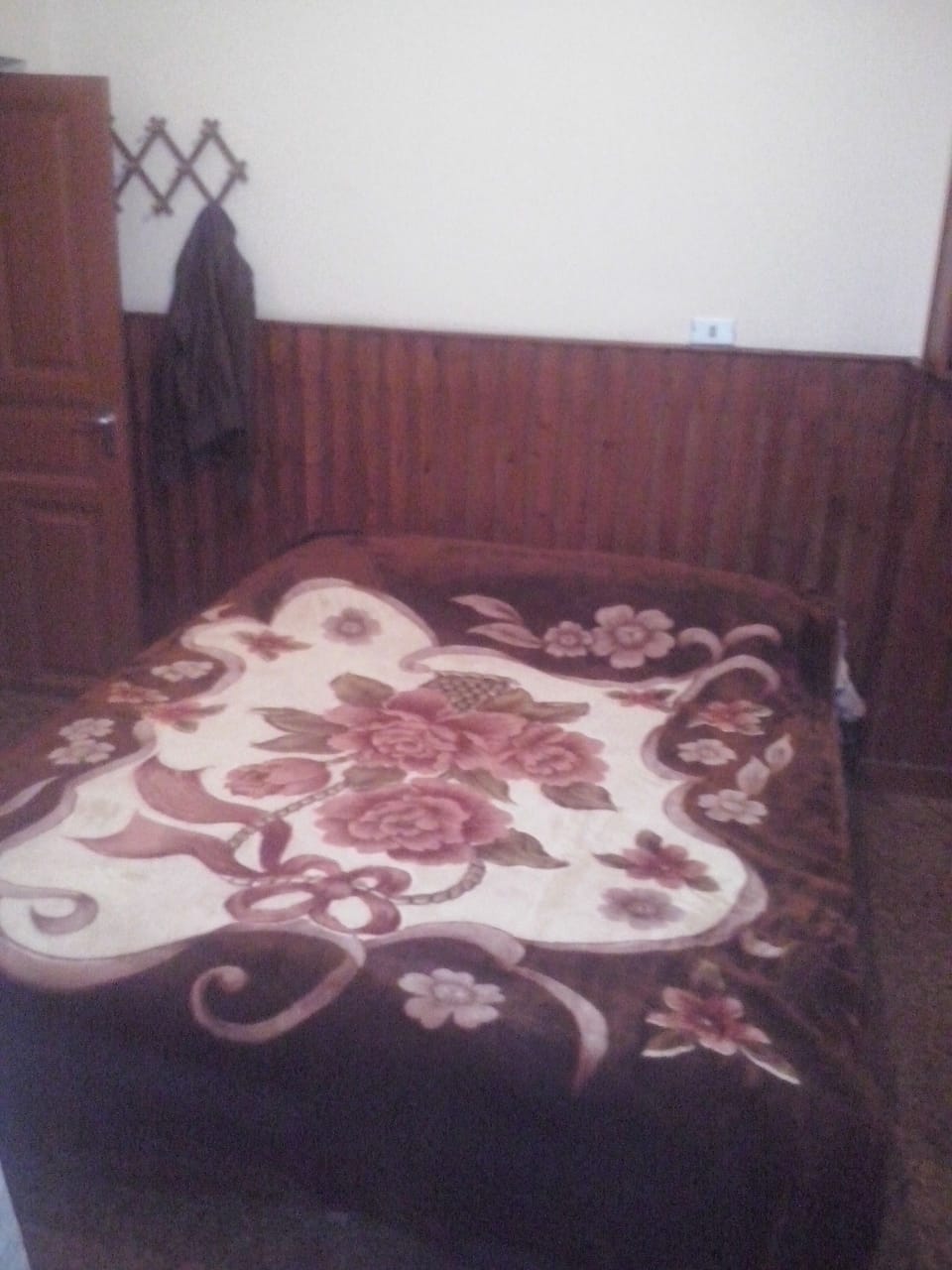 Standard Room, Private Bathroom | Iron/ironing board (on request), WiFi (free), bed sheets