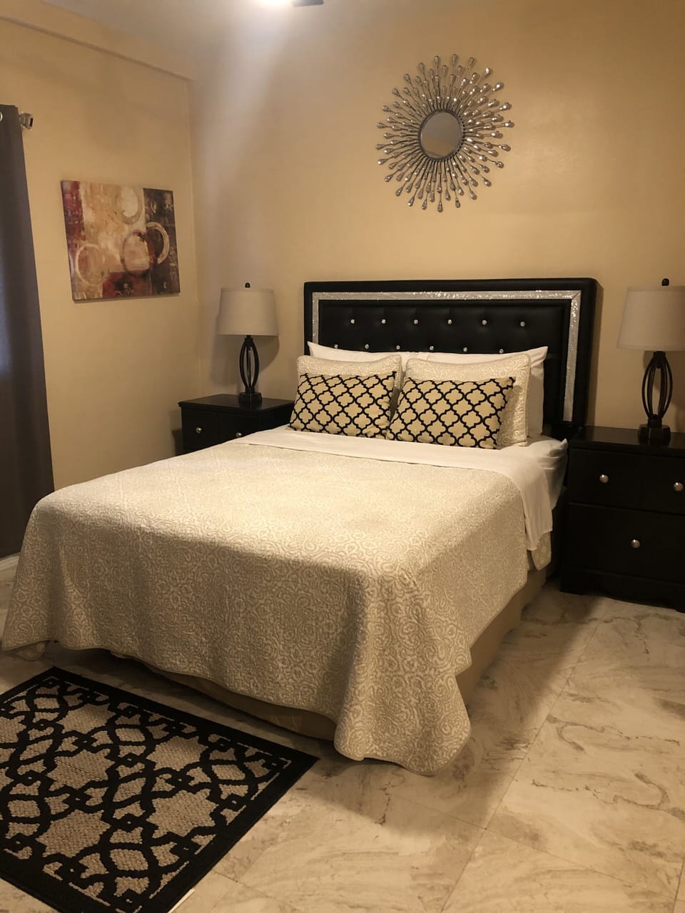 Deluxe Room, 2 Double Beds, Mountain View | Premium bedding, iron/ironing board, rollaway beds, free WiFi