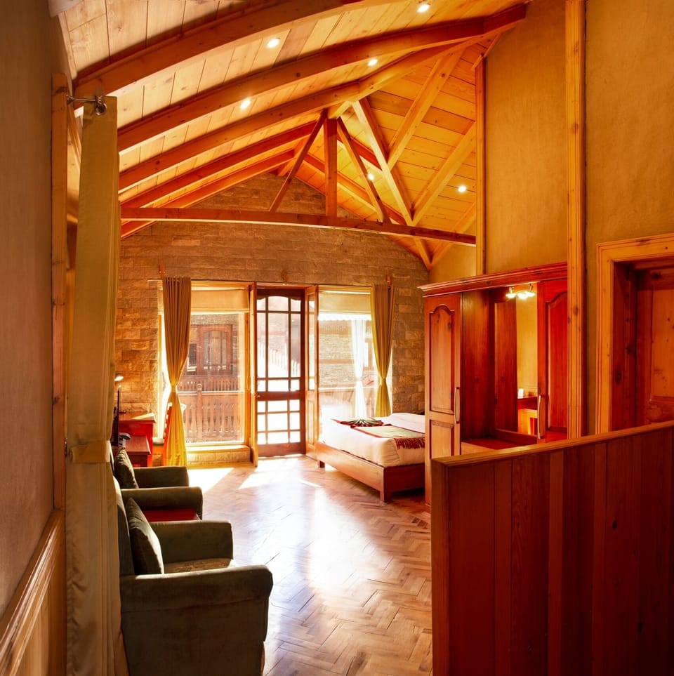 Lake Room | 1 bedroom, premium bedding, minibar, in-room safe