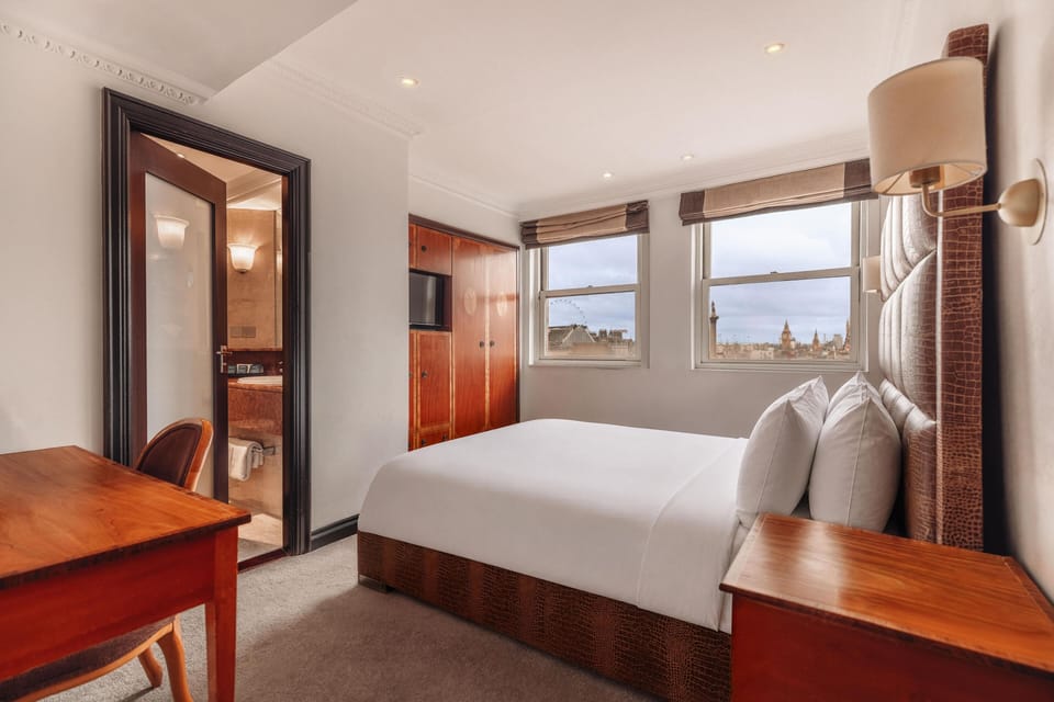 Standard Double Room (London Eye View) | Egyptian cotton sheets, premium bedding, in-room safe, desk