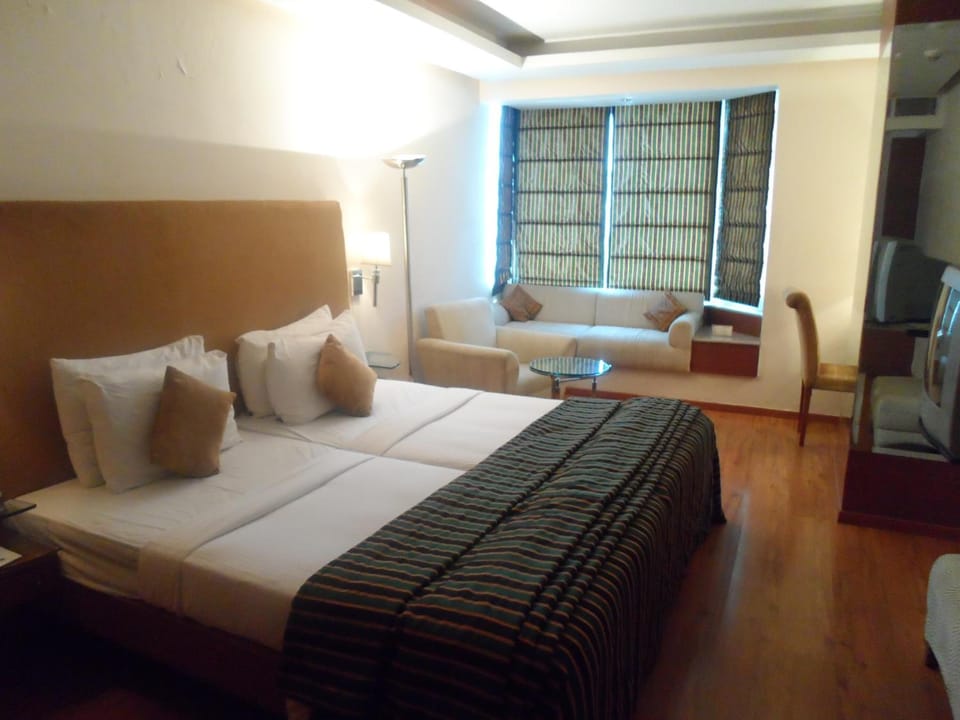 Minibar, soundproofing, rollaway beds, free WiFi