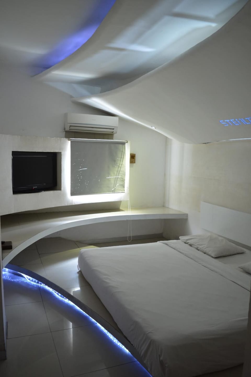 Deluxe Room | Desk, free WiFi, bed sheets