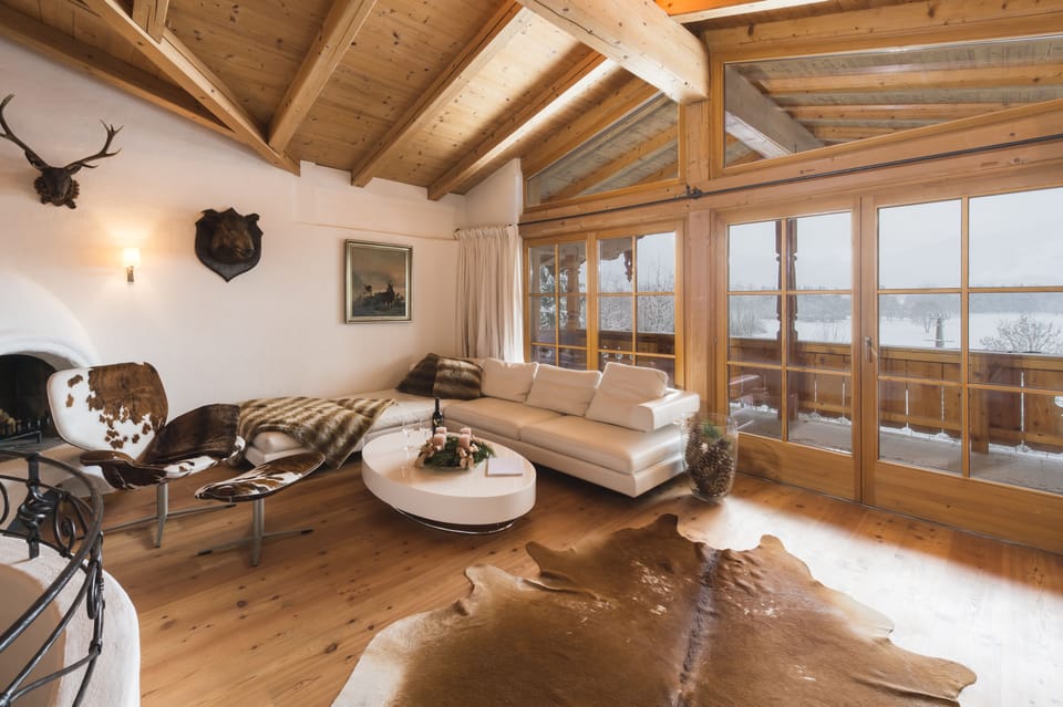 Deluxe Chalet, 5 Bedrooms, Mountain View | Living room | 49-inch flat-screen TV with satellite channels, TV, DVD player