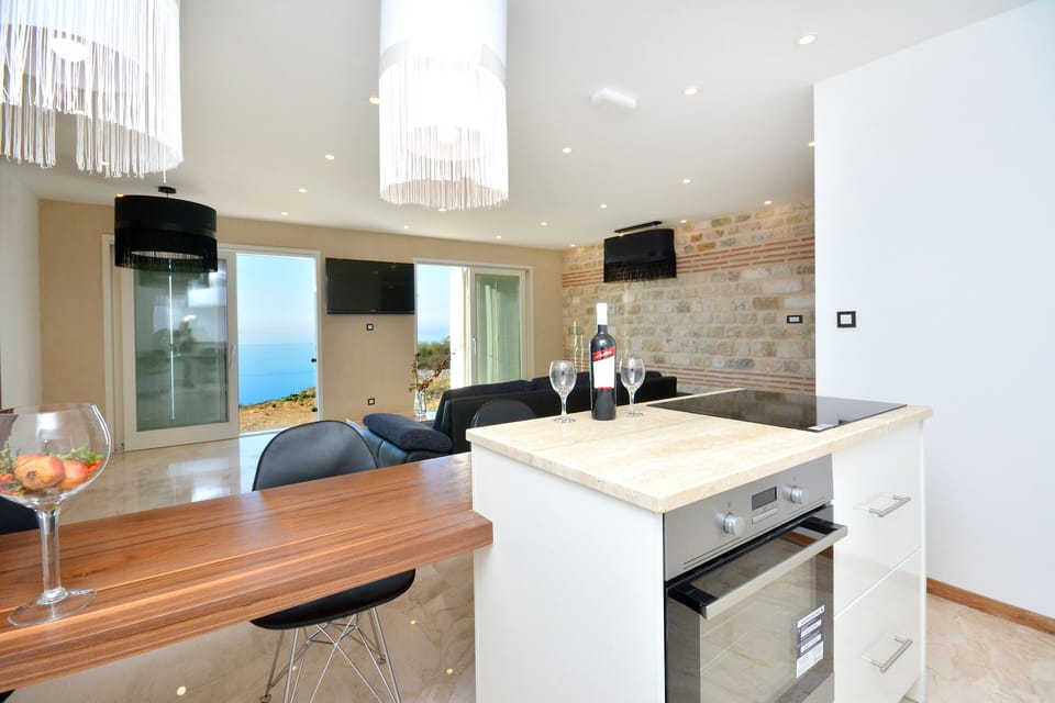 Luxury Villa, Multiple Bedrooms, Terrace, Ocean View | Private kitchen | Fridge, oven, stovetop, dishwasher