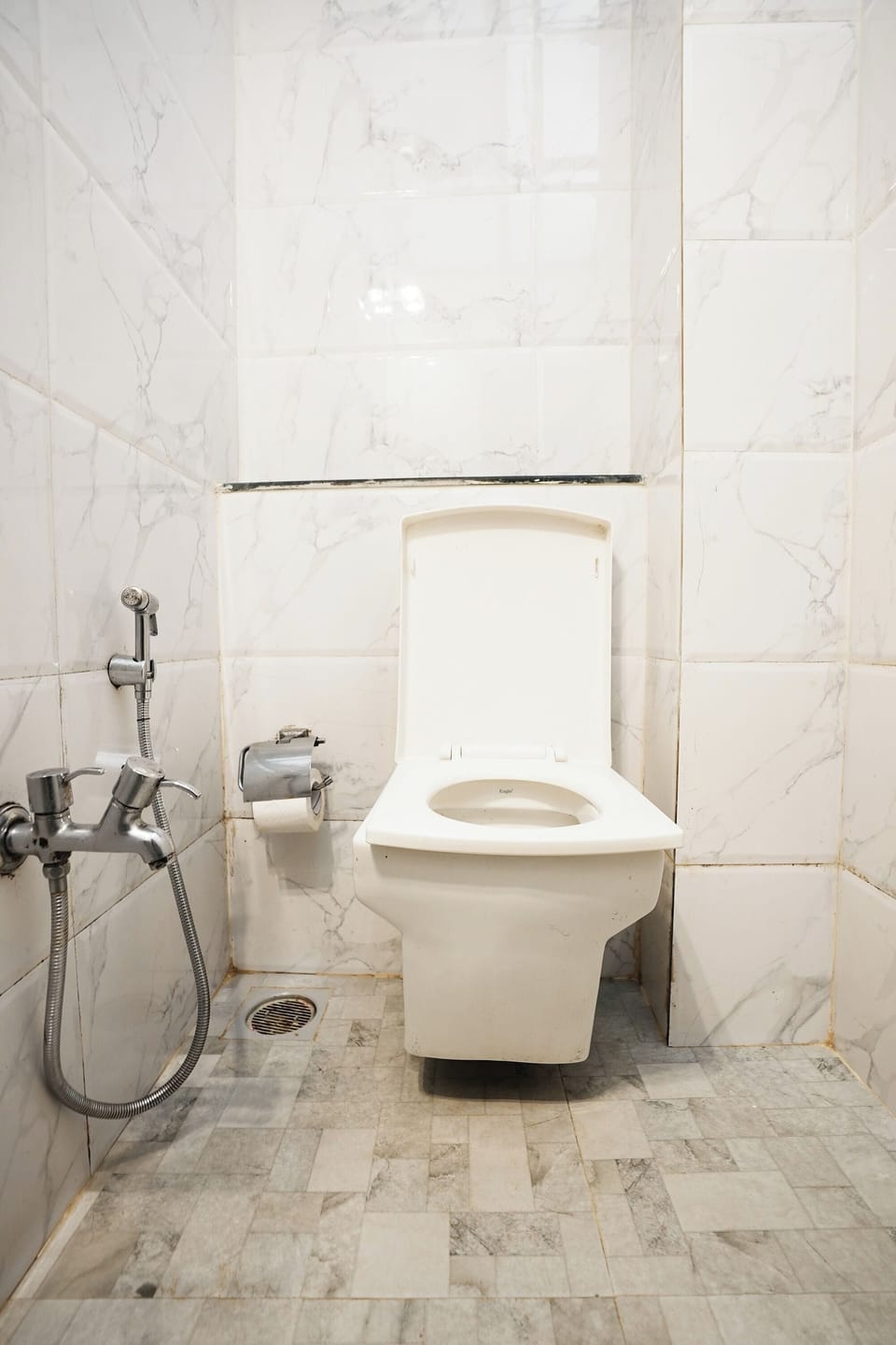 Shower, free toiletries, slippers, towels