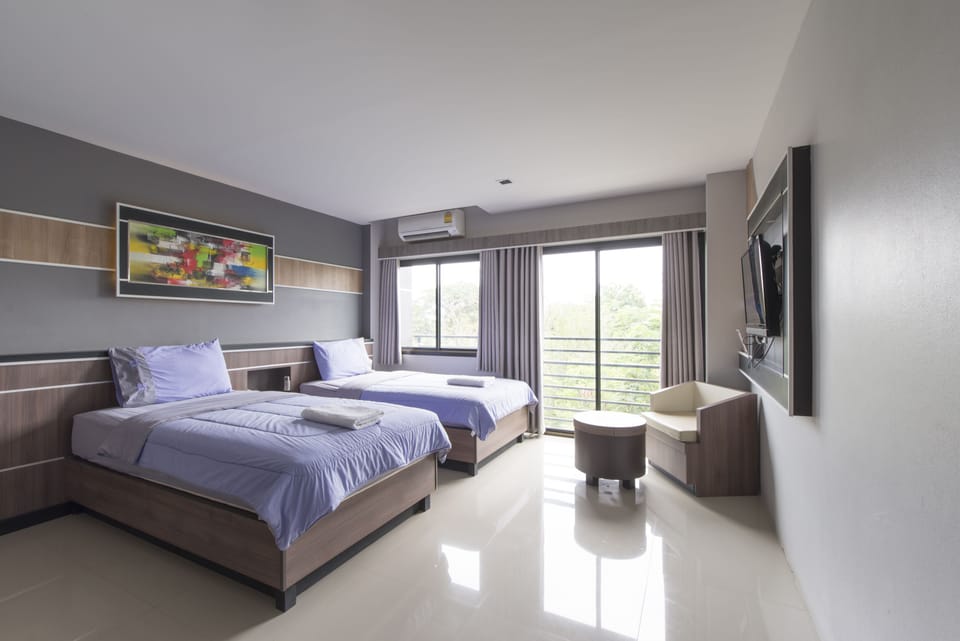 VIP Room | Minibar, free WiFi, bed sheets