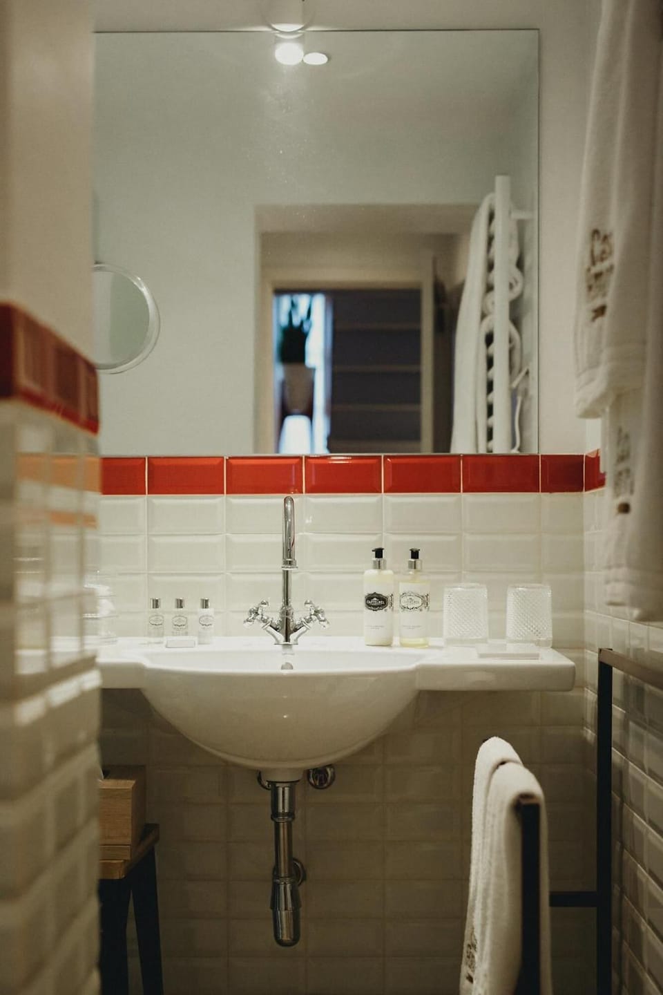 CASA AMORA Studio Apartments Bed and Breakfast in Lisbon