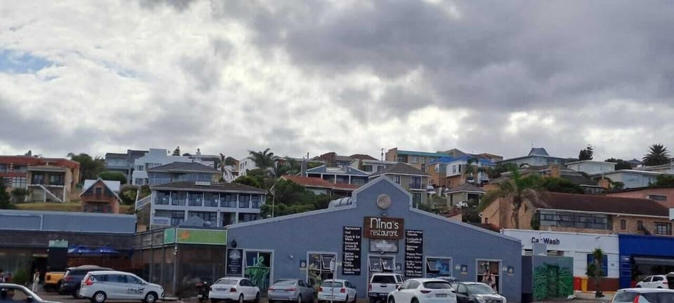 Shopping mall