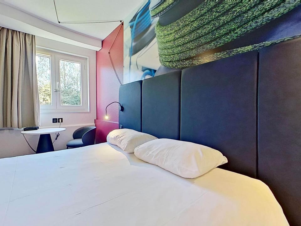 Premium bedding, desk, free WiFi, bed sheets