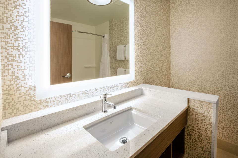 Free toiletries, hair dryer, towels