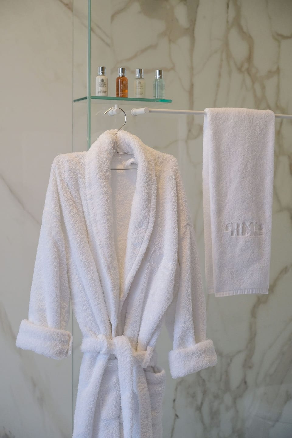 Shower, free toiletries, hair dryer, bathrobes