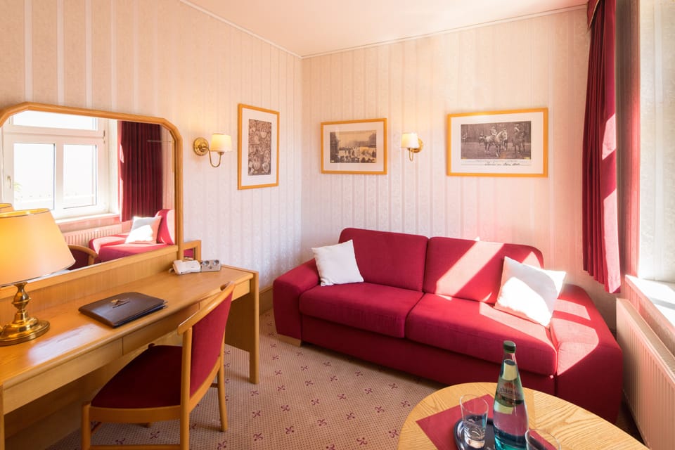Suite | Premium bedding, minibar, in-room safe, desk