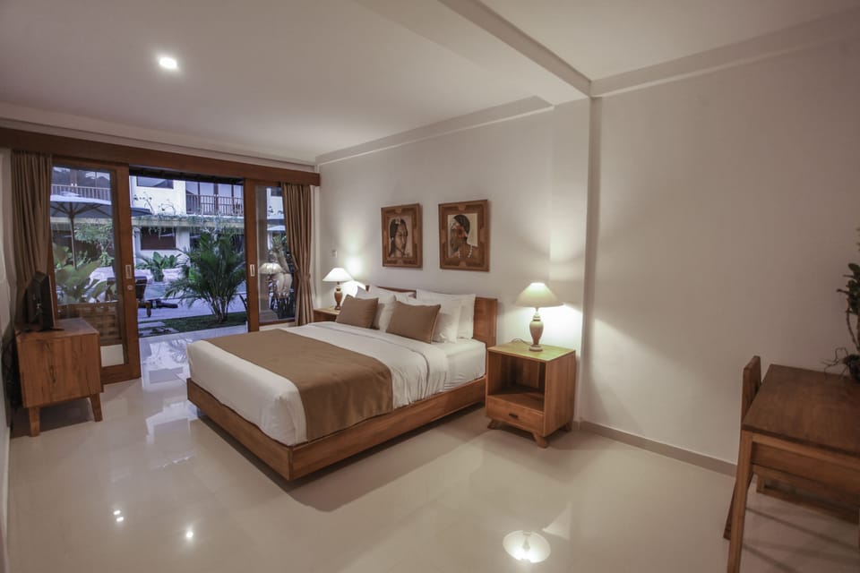 Suite (with Kitchen) | Minibar, in-room safe, desk, blackout drapes