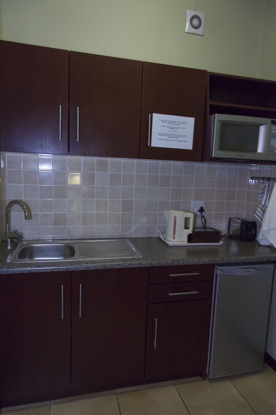 Standard Room, 1 Bedroom (Rm 12, self catering family unit) | Private kitchenette | Coffee/tea maker, fridge, electric kettle
