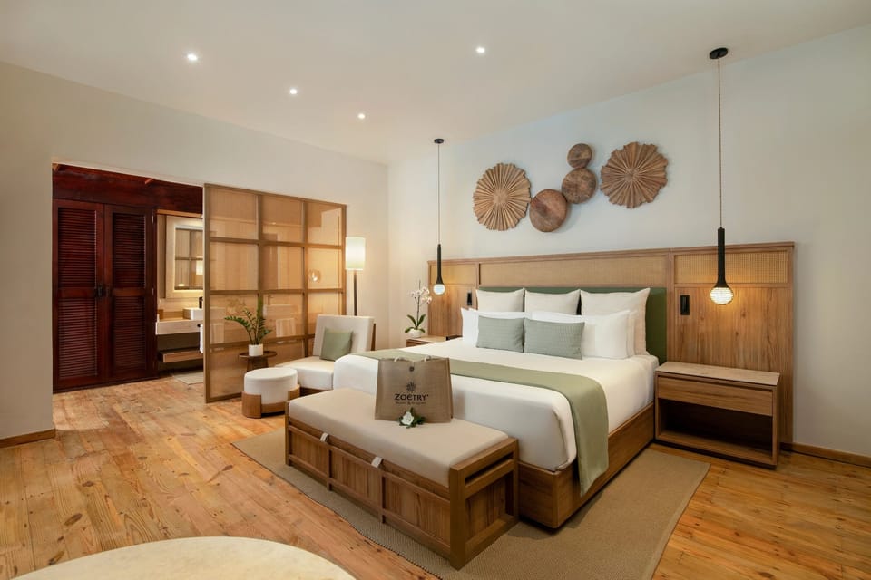 Premium bedding, pillowtop beds, in-room safe, desk