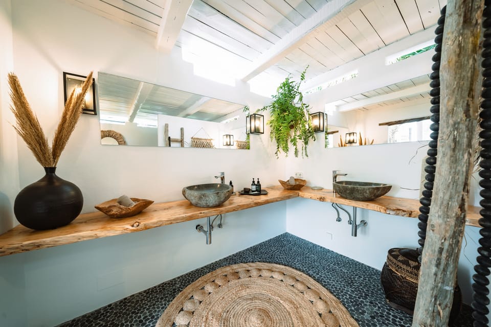 Premium Villa, 2 Bedrooms | Bathroom | Shower, free toiletries, towels