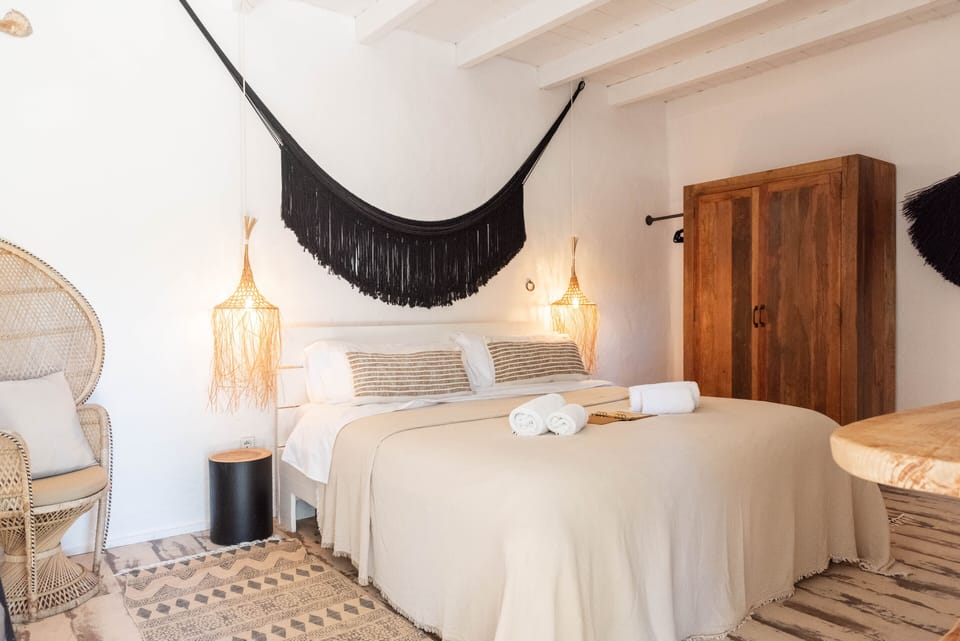 Casita Suite | Premium bedding, desk, blackout drapes, soundproofing