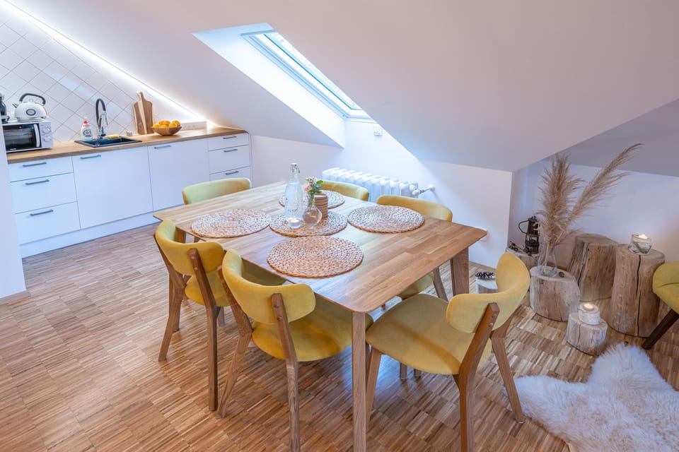 Comfort Room | 1 bedroom, premium bedding, minibar, iron/ironing board